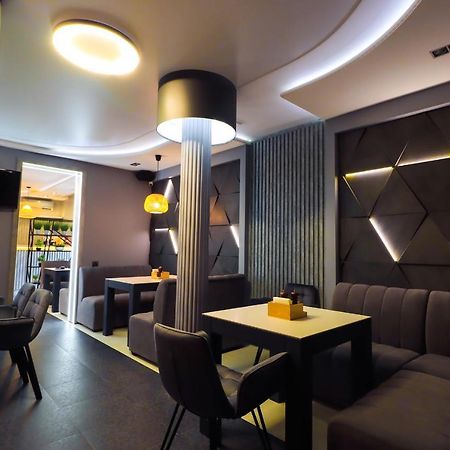 Altin Palace Comrat Kültér fotó