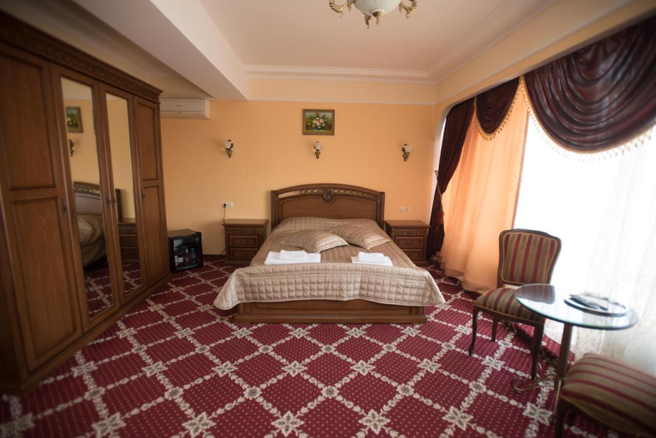 Altin Palace Comrat Kültér fotó